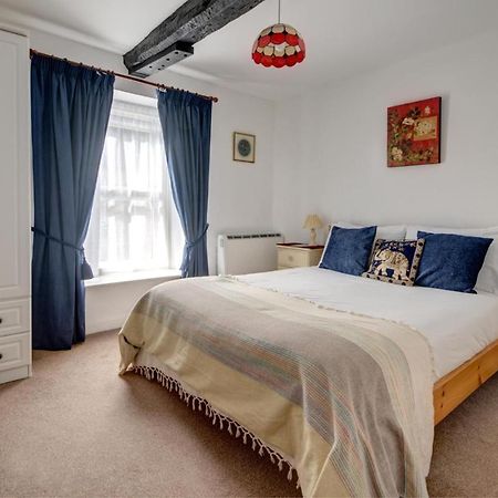 Katrinas Apartment By Treetop Property Cirencester Ngoại thất bức ảnh